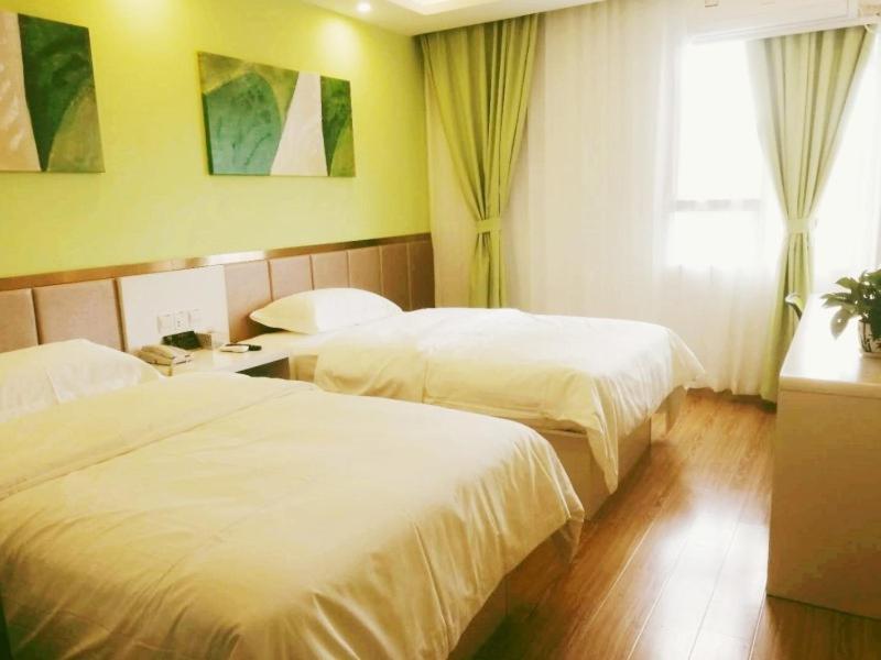 Shell Baoshan District Tieli Road Subway Station Tiefeng Road Hotel 2*