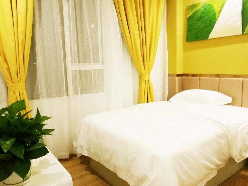 Shell Baoshan District Tieli Road Subway Station Tiefeng Road Hotel Shanghai